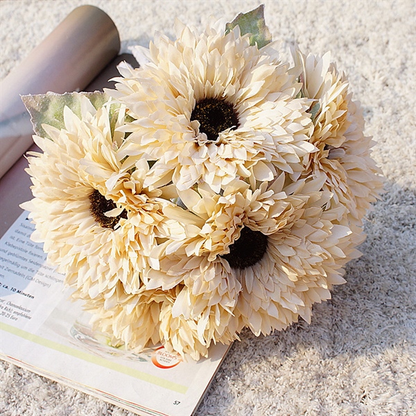 Bó hương dương 6 bông 2 Bó hương dương 6 bông 1