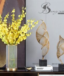 Decor ốc xà cừ bằng kim loại (S) 17