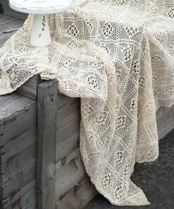 Khăn trải bàn ren 110*110 5