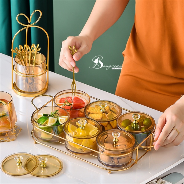 Khay sắt CN bánh kẹo 6 hộp TT có nắp 2 Khay sắt CN bánh kẹo 6 hộp TT có nắp 1