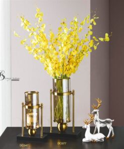 Decor bình trong viền vàng cao, đế nhựa đen (M) 5