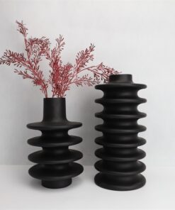 Lọ hoa mô hình đen S 5