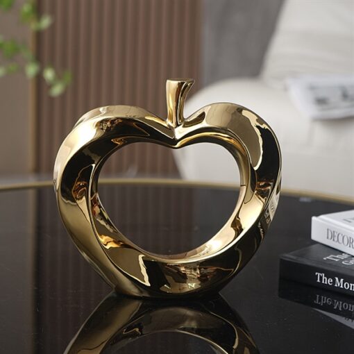 Qủa táo hình trái tim vàng nhỏ 1