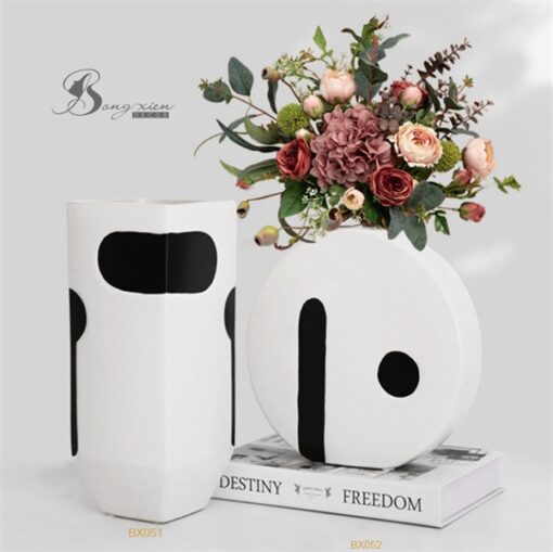 Bình gốm tròn đốm đen trắng 3