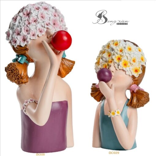 Decor cô gái thổi bóng áo tím (M)** 7