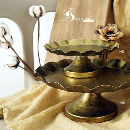 Khay đựng bánh cổ điển có đế (M) 1