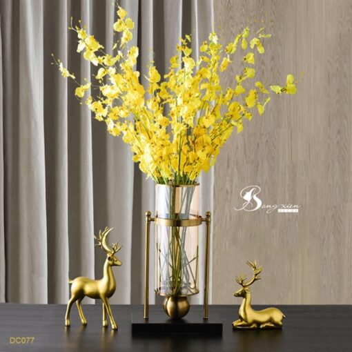 Decor bình trong viền vàng cao, đế nhựa đen M 3