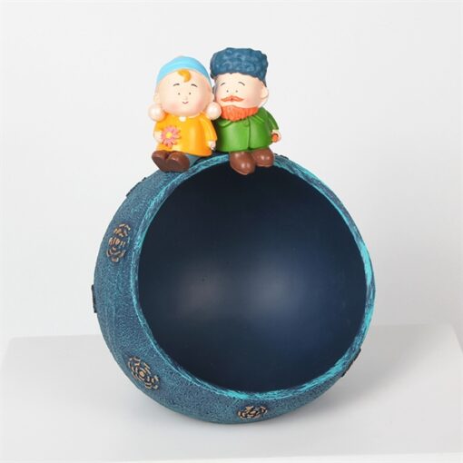 Décor ông bà già ngồi trên mặt trăng 1