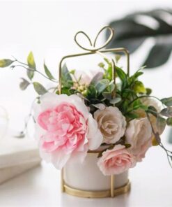 Bó hồng 3 bông + khuynh diệp 13