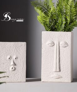 Bình gốm vuông mặt người (S) 11