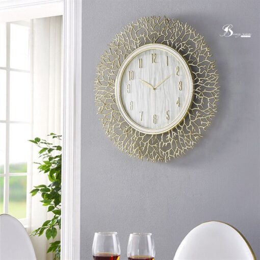 Đồng hồ bạch kim viền vàng số chấm đá 1