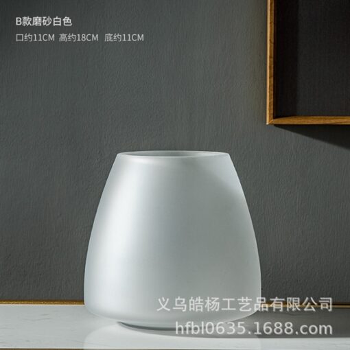 Bình TT hình bầu màu trong suốt 1