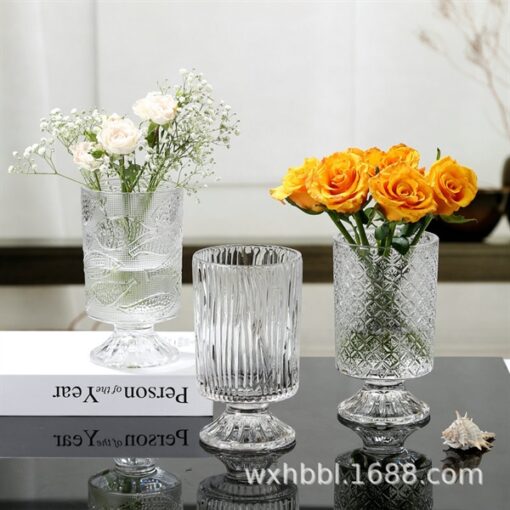 Bình thủy tinh trụ chân cao họa tiết karo 1