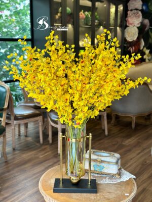Xu Hướng Decor Hoa Lụa Cao Cấp Được Yêu Thích Tại TP Vinh Năm 2025 3