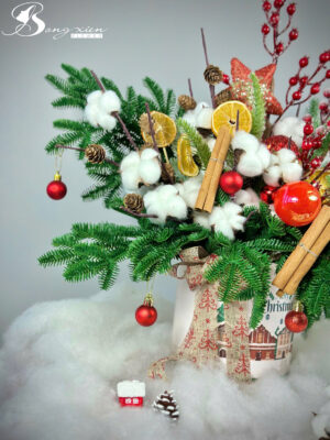 Chậu Thông Trang Trí Noel Đẹp – Sang Trọng Cho Mọi Không Gian Tại TP Vinh 32 Chậu Thông Trang Trí Noel Đẹp – Sang Trọng Cho Mọi Không Gian Tại TP Vinh 31