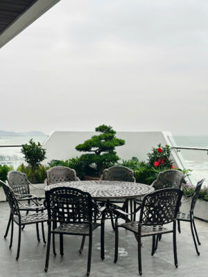 Mua Bàn Ghế Nhôm Đúc Tại TP Vinh – Bông Xiên Decor Đẹp, Bền, Giá Tốt 16 Mua Bàn Ghế Nhôm Đúc Tại TP Vinh – Bông Xiên Decor Đẹp, Bền, Giá Tốt 15