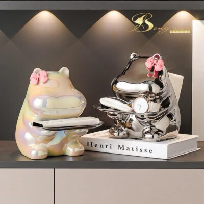 Tượng Bê Khay – Sự Kết Hợp Hoàn Hảo Giữa Nghệ Thuật Và Tiện Ích Trang Trí 16 Tượng Bê Khay – Sự Kết Hợp Hoàn Hảo Giữa Nghệ Thuật Và Tiện Ích Trang Trí 15