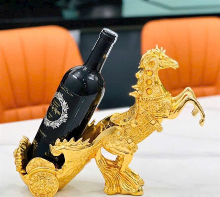 Mẫu Gác Rượu 12 Con Giáp Đẹp, Sang Trọng Và Hợp Phong Thủy 2026 4 Mẫu Gác Rượu 12 Con Giáp Đẹp, Sang Trọng Và Hợp Phong Thủy 2026 3