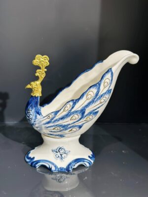 Khay Trang Trí Chim Công Nghệ Thuật – Điểm Nhấn Tinh Tế Cho Không Gian Sống Hiện Đại 4 Khay Trang Trí Chim Công Nghệ Thuật – Điểm Nhấn Tinh Tế Cho Không Gian Sống Hiện Đại 3