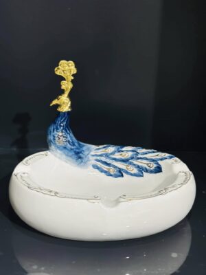 Khay Trang Trí Chim Công Nghệ Thuật – Điểm Nhấn Tinh Tế Cho Không Gian Sống Hiện Đại 8 Khay Trang Trí Chim Công Nghệ Thuật – Điểm Nhấn Tinh Tế Cho Không Gian Sống Hiện Đại 7