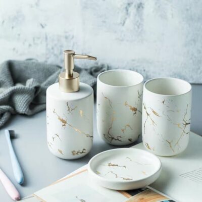 Bộ phụ kiện phòng tắm – Điểm nhấn tinh tế cho không gian sống 6 Bộ phụ kiện phòng tắm – Điểm nhấn tinh tế cho không gian sống 5